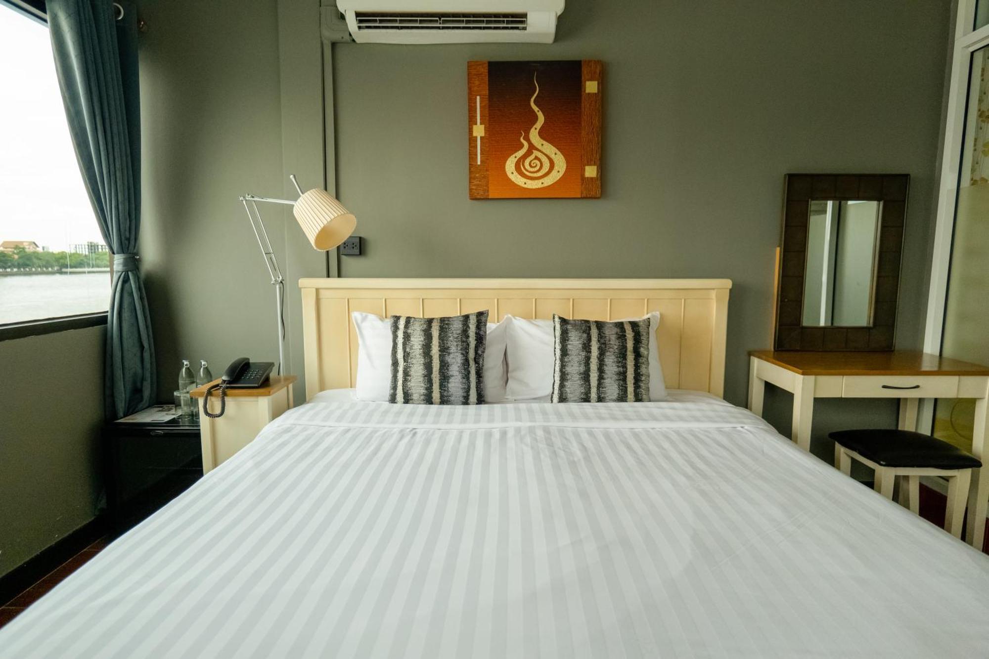 Anandpura Riverside Hotel Bangkok Exterior photo